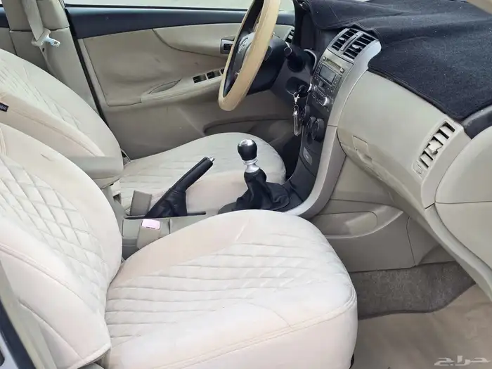 Corolla 2011 Manual Gear XLi  Peak Cleanliness 1600cc 11