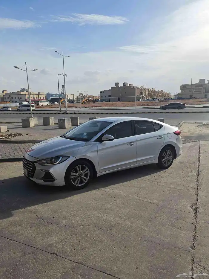 Hyundai Elantra 2018 7
