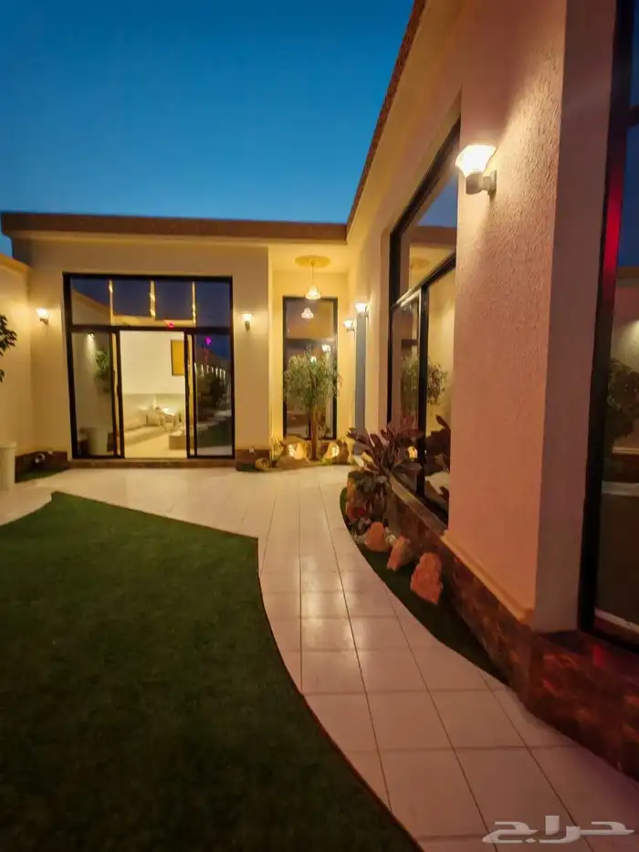 Chalet in Al Muzahmiyah 4