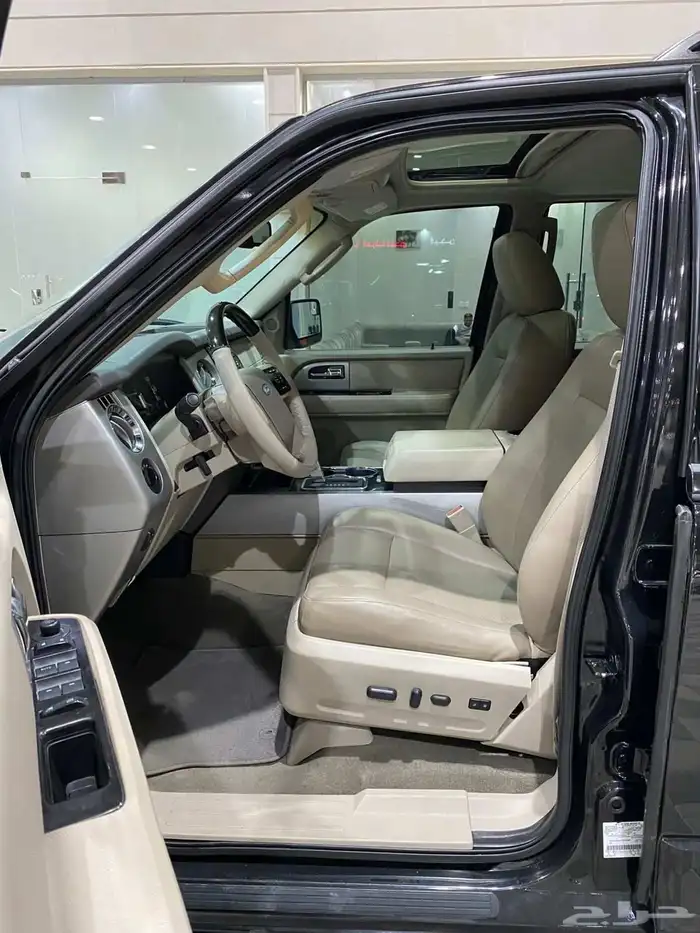 For sale Expedition 2012 Saudi Full Option Limited 4x4 6