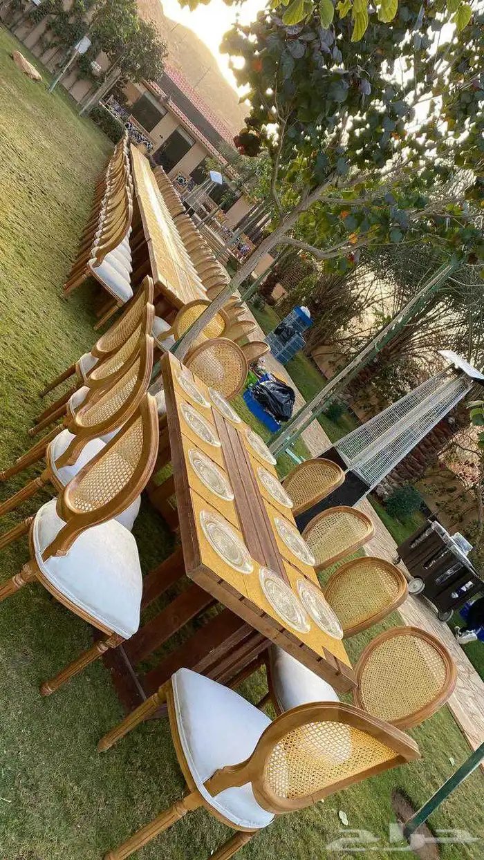 Renting tables sessions and party chairs 41