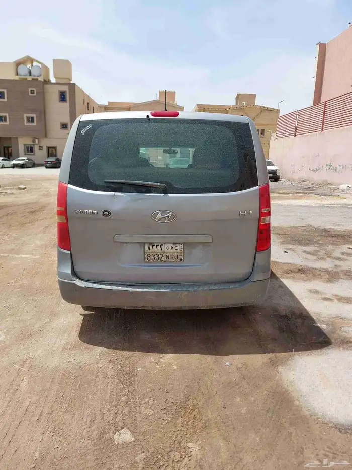 Hyundai H1 2016 Car 3