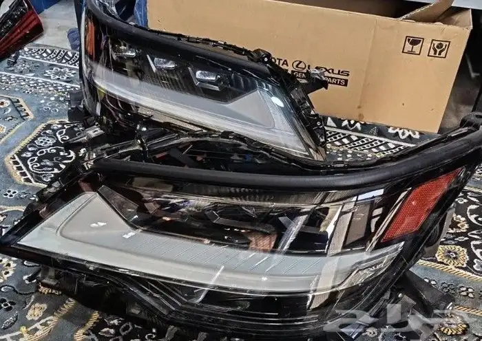 صدام لكزس LX600موديل 2025وشمعات وكاله يتوفر جميع الون اصدمات 2