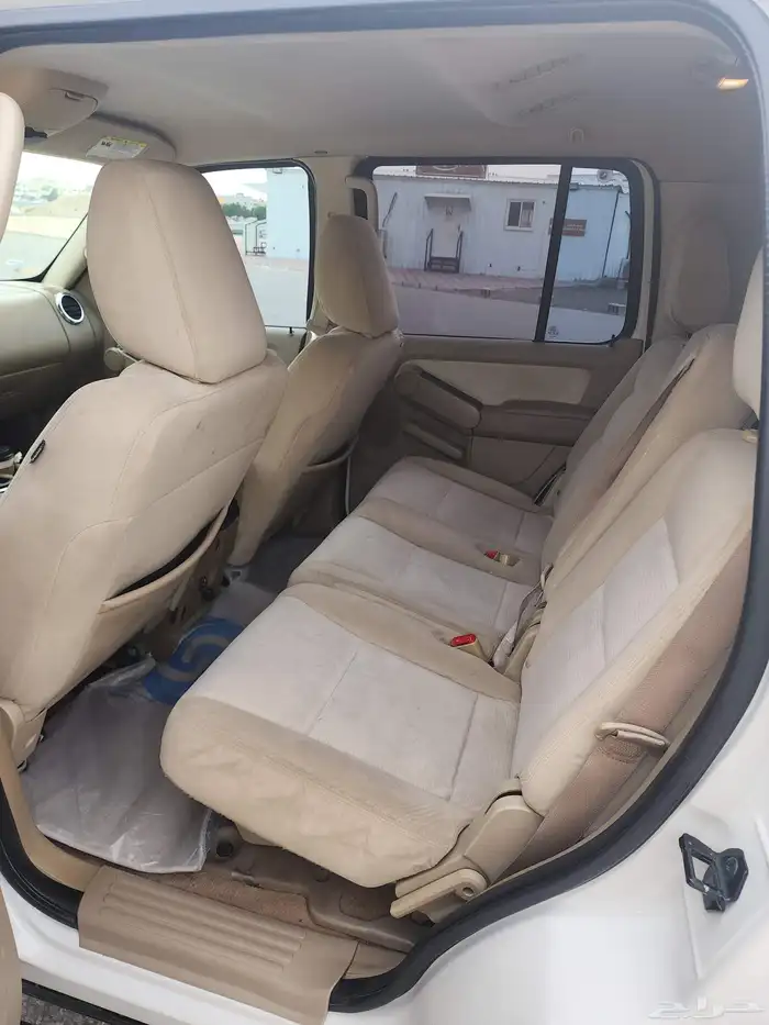 Ford explorer 2010 6