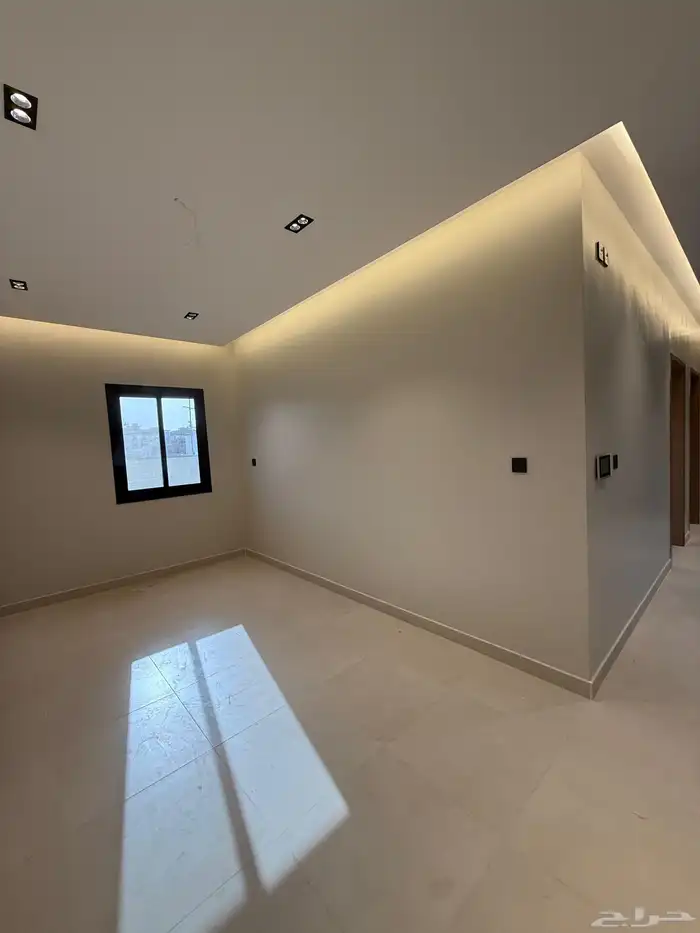 شقق تمليك غرفتين افراغ فوري بسعر 340 الف حي النزهه 1