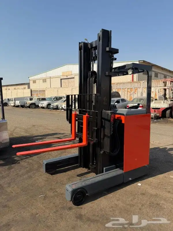 Forklift toyota 1.6 ton 6 meter height New battery 4