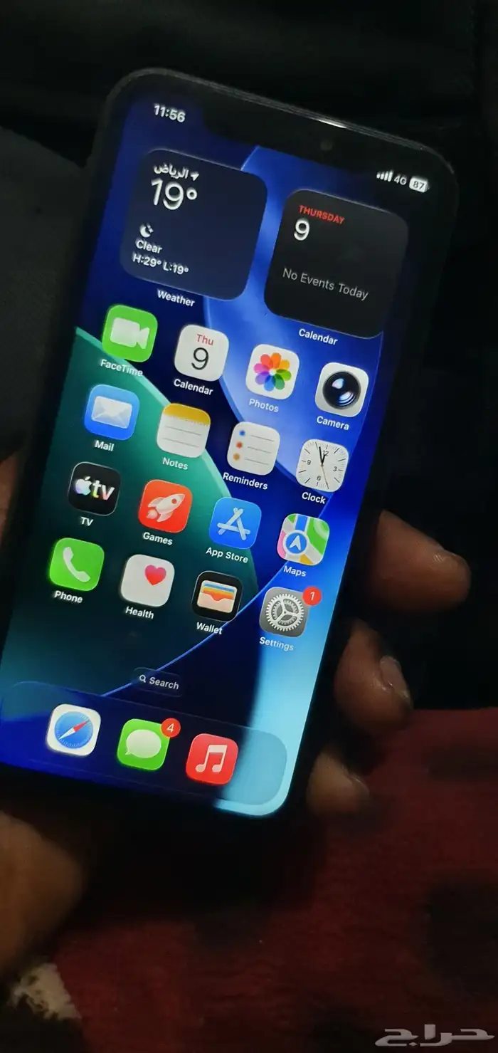 ايفون 11 لون اسود 128 جيجا 1