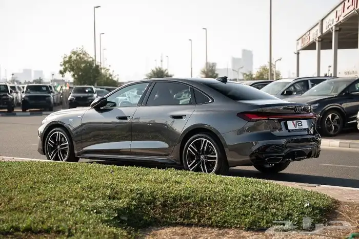 Audi A5L S Line Sport Plus Edition 2.0L Facelift 2025 0Km 2