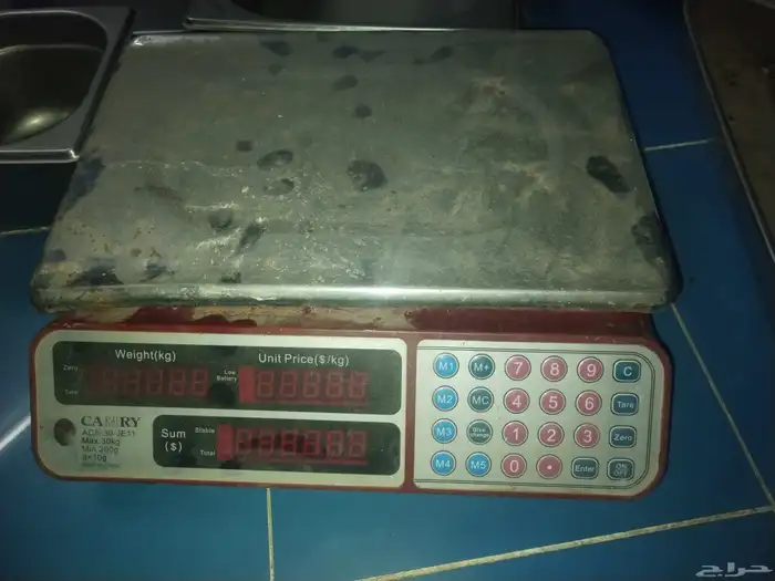 للبيع قلايه بطاطس وميزان واغراض بوفيه بسعر مناسب 1