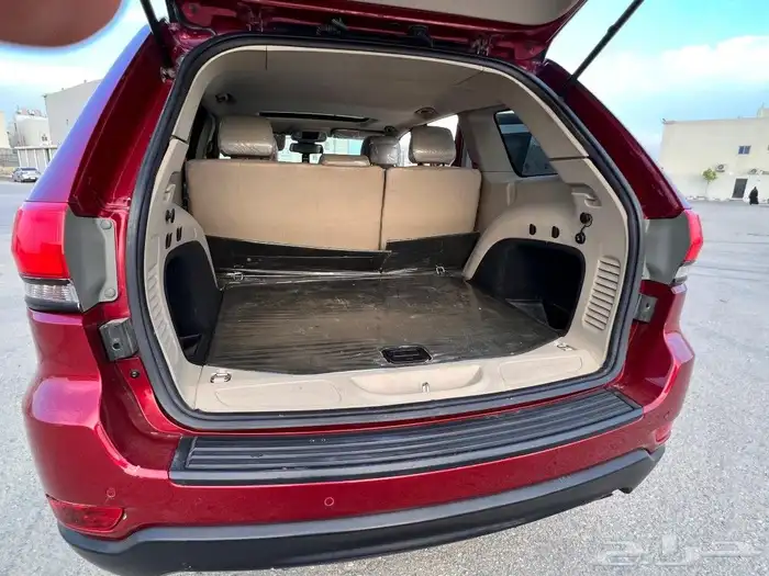 Grand Cherokee Laredo 2015 Full Option Double 19