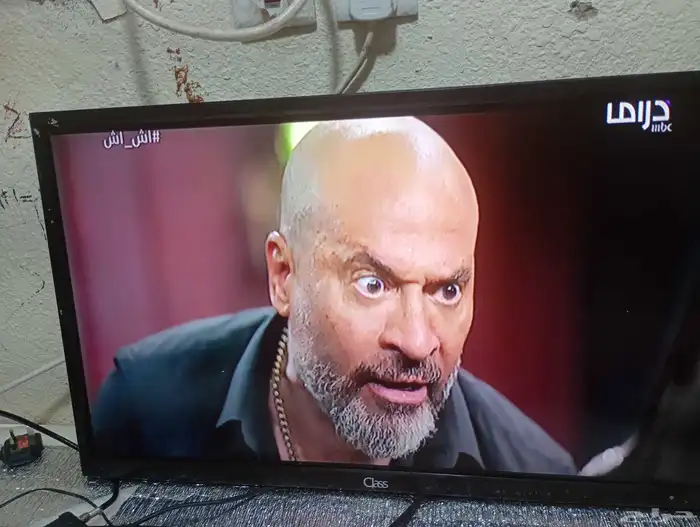 شاشة 32بوصة عادي 2