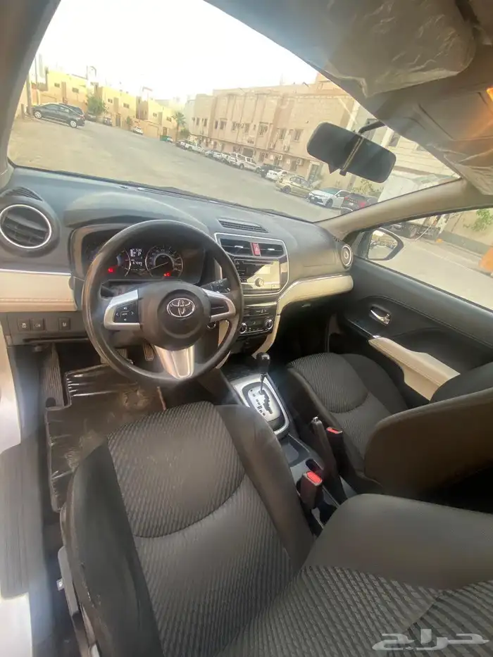 Toyota Rush 2020 Saudi mileage less than 70 thousand 12
