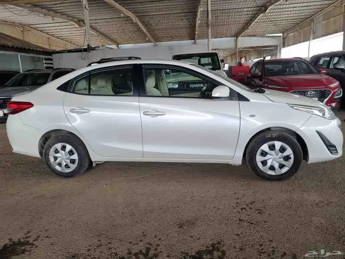 Toyota Yaris 2019 5
