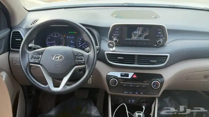 2019 Tucson semifull option in excellent condition and guara 16