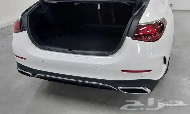 Mercedes E200 AMG Model 26 9