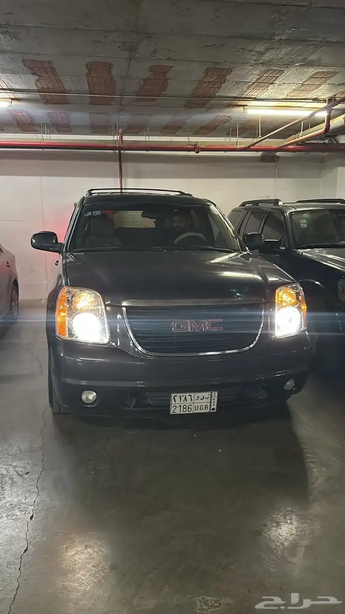 GMC Yukon 2011 4