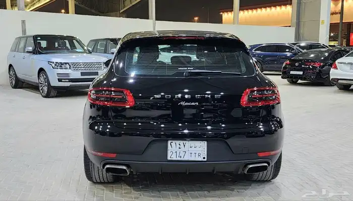 Porsche Macan 2018 in excellent condition 3