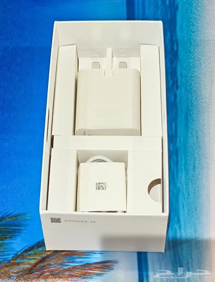 Honor X9d almost new with new earbuds 3