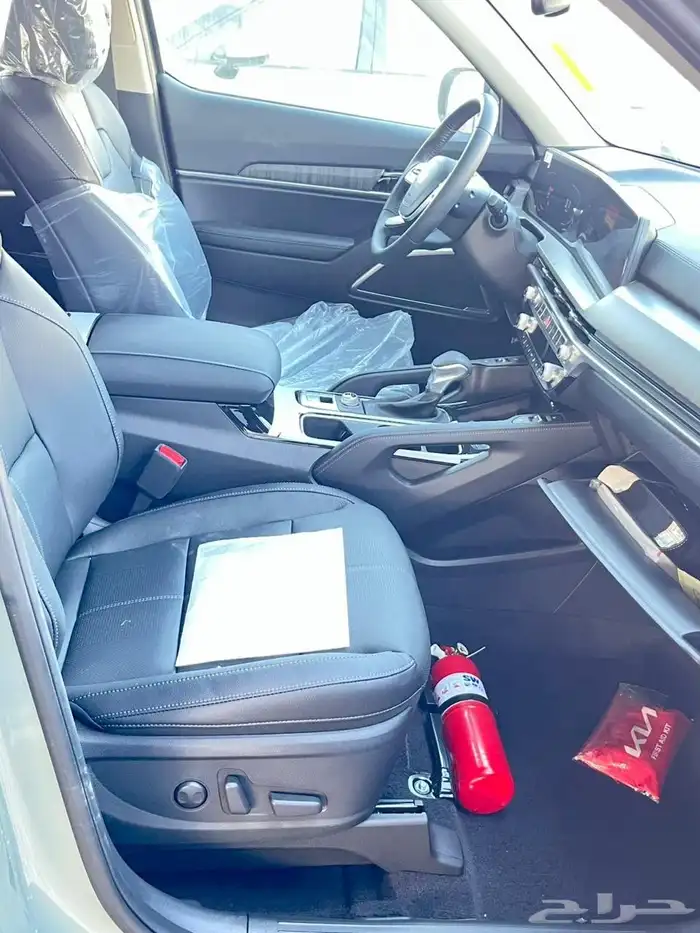 Kia Telluride  SemiFull Option  Model 2025 4