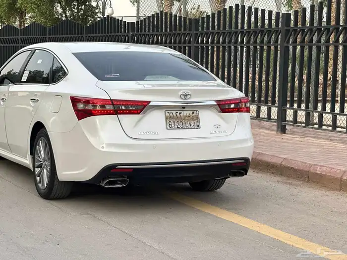 Toyota Avalon 2016 Limited 10
