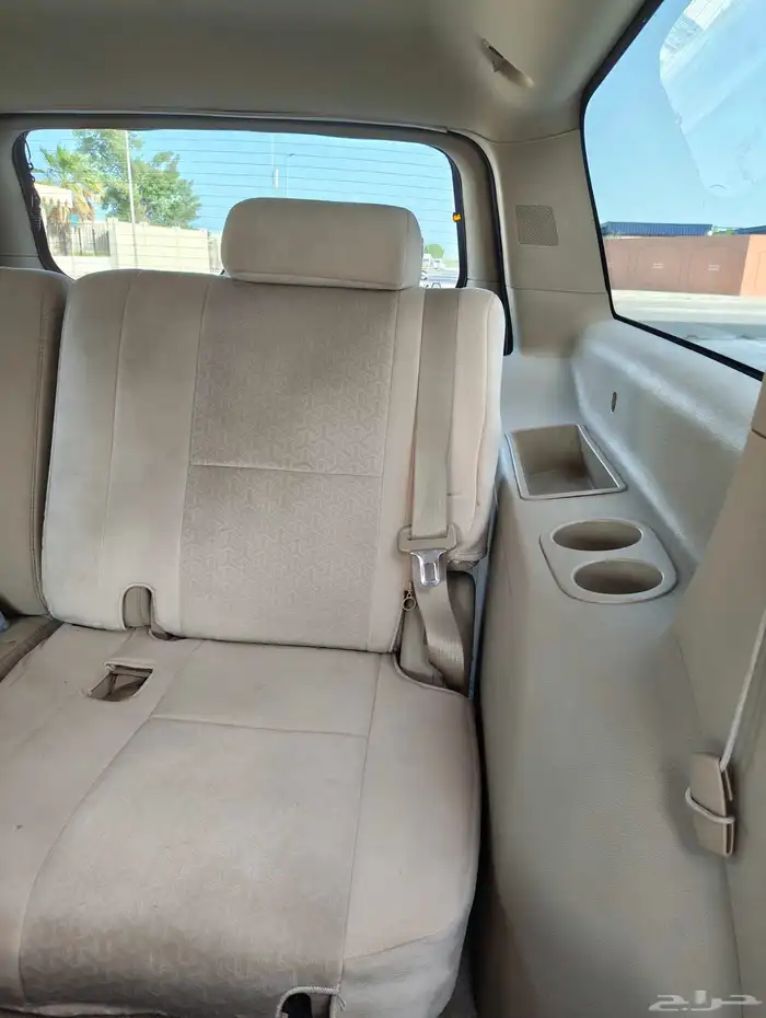 Long Yukon without 4WD low mileage 2012 18
