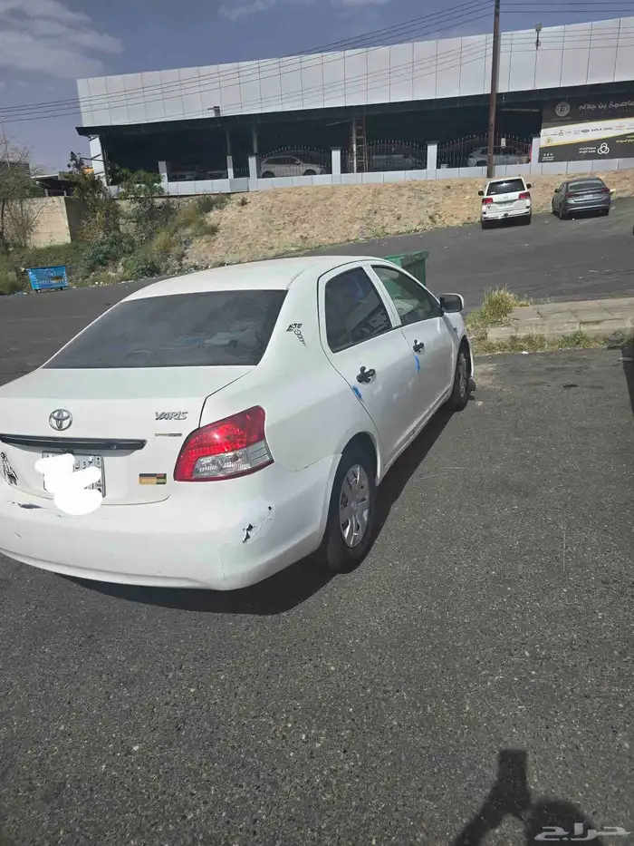 Yaris 2010 3