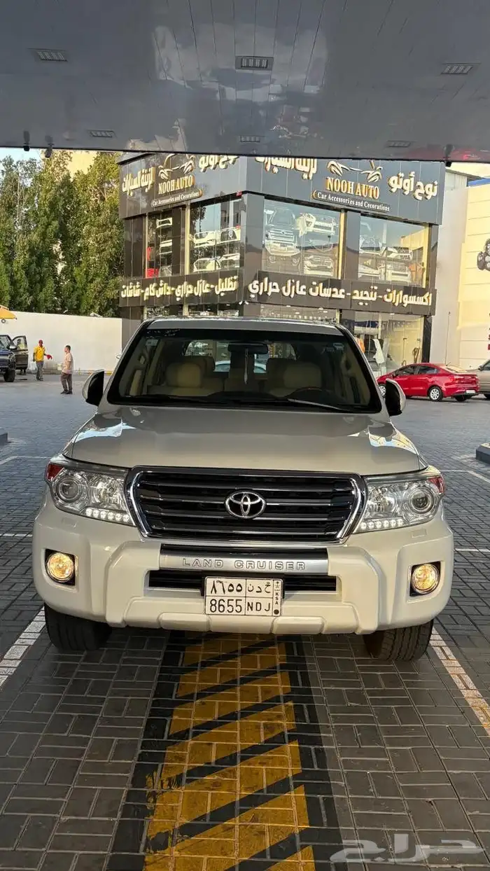 لاندكروزر 2014 2