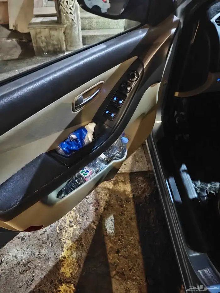Elantra 2011 Naghi rims sunroof 1