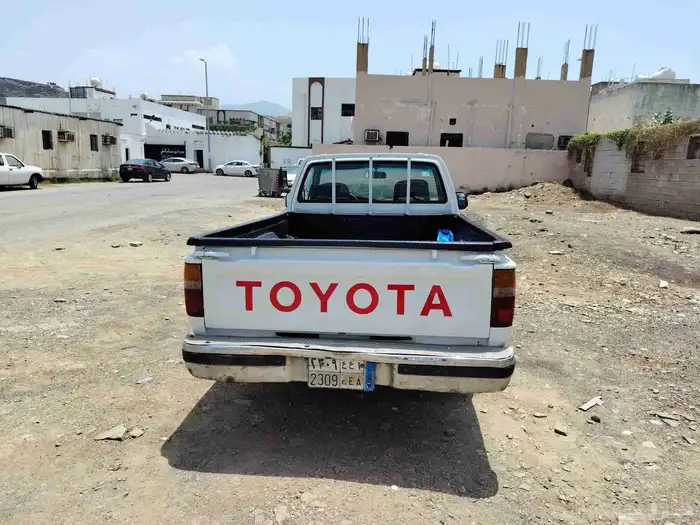 Hilux 90 inspected not renewed offered at 17 1