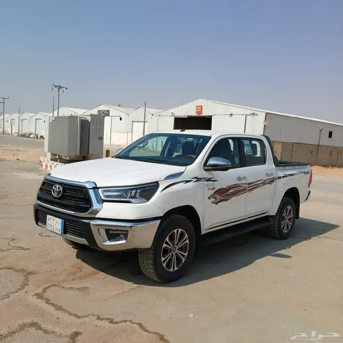 Double Cabin 2023 Diesel Hilux  2800 Engine Automatic Saudi 9