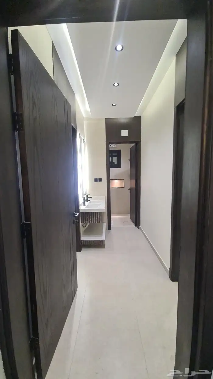 For sale new luxurious freehold apartments 5 rooms in AlHalq 4