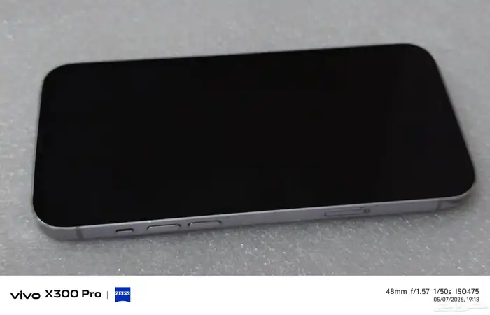 iPhone 14 Plus iCloud locked broken screen rest is fine good 6