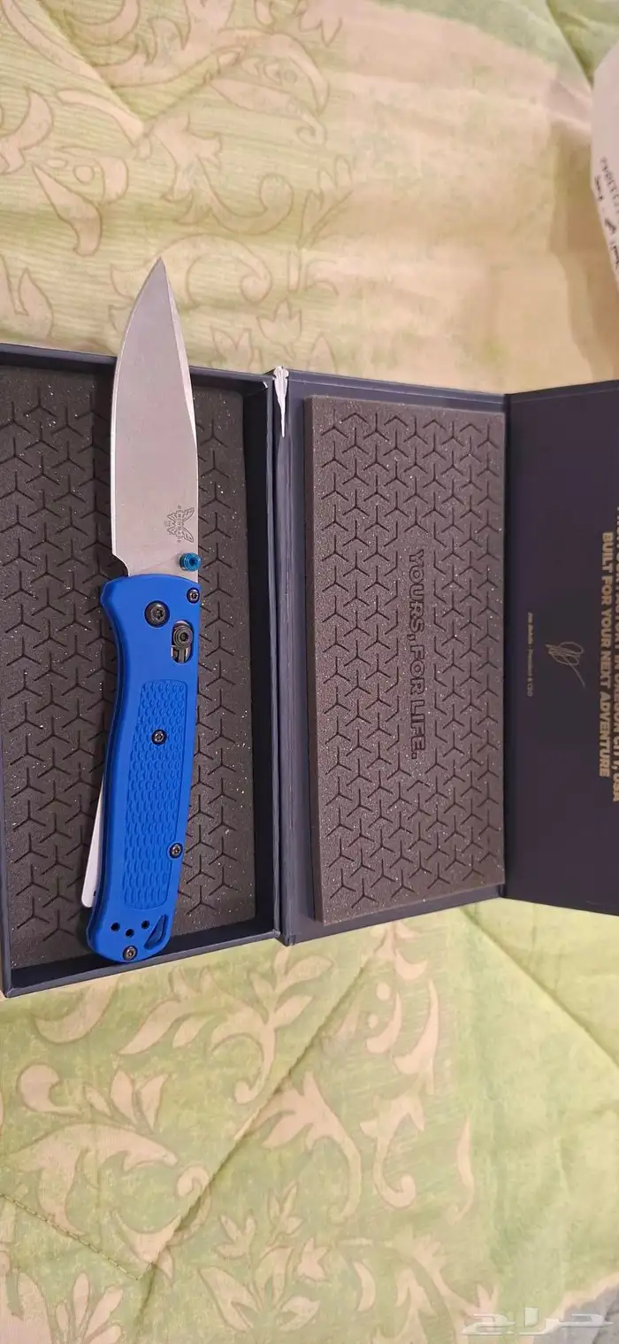 Benchmade Bugout 535 A professional lightweight and strong k 4