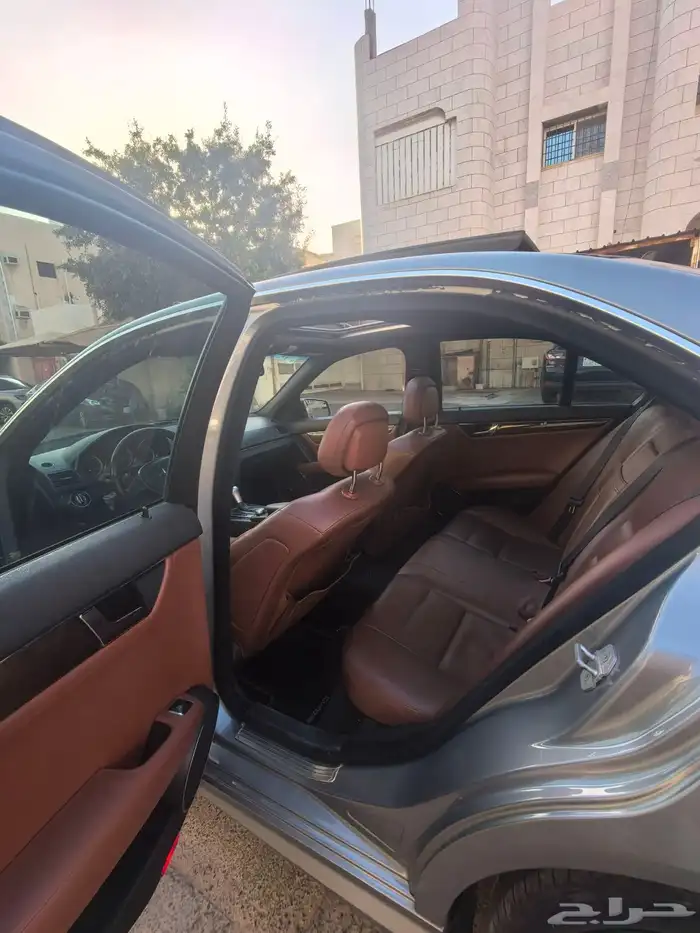 Mercedes C200 2010 8