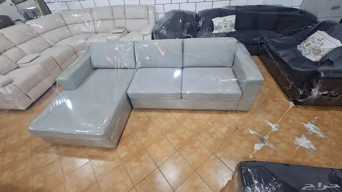 Sofa sell   used vut conditions is like new 1