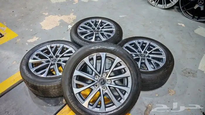 Original Lexus Rims Size 17 with Yokohama Tires 3