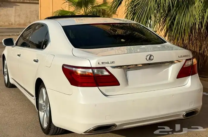 Lexus 2010  LS460L 3