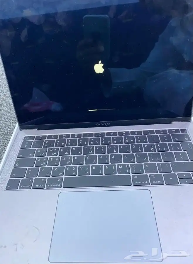 MacBook Air for sale with all accessories almost new 3