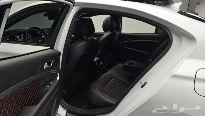 Genius G70 Gasoline 33T AWD 2025 4