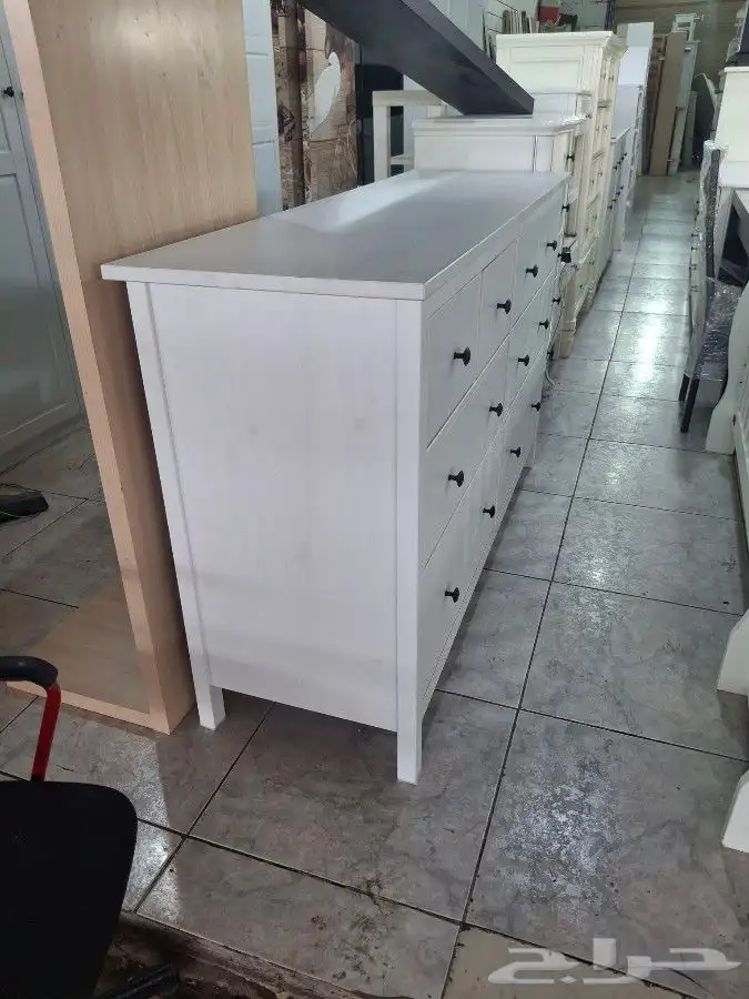 يتوفر اثاث ايكيا لدينا 2