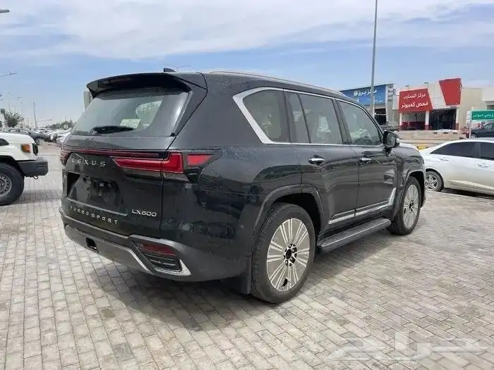 Lexus LX600 2026 BB Premium Cash and Installments 3