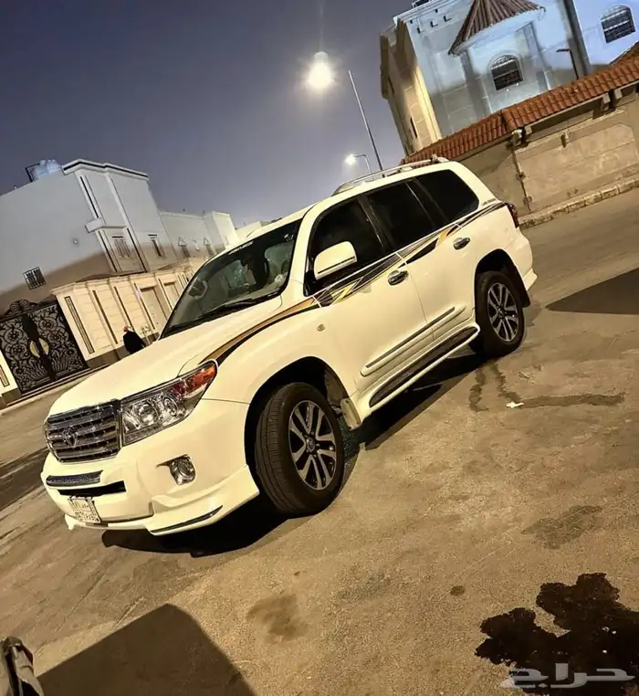 Land Cruiser Jeep 1