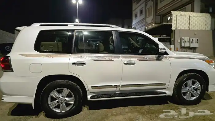 Land Cruiser 7