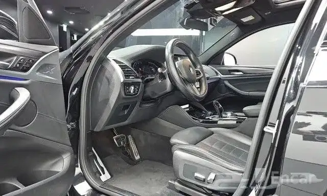 Imported BMW X4 xDrive20i M Sport G02  Model 2021 10